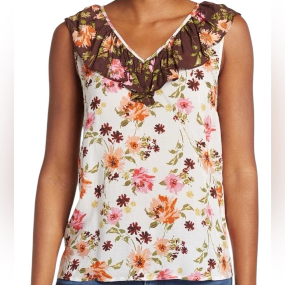 DR2 Floral Top Size Medium Peasant Festival Boho  lightweight NWT